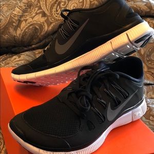 MENS NIKE FREE 5.0 SIZE 10
